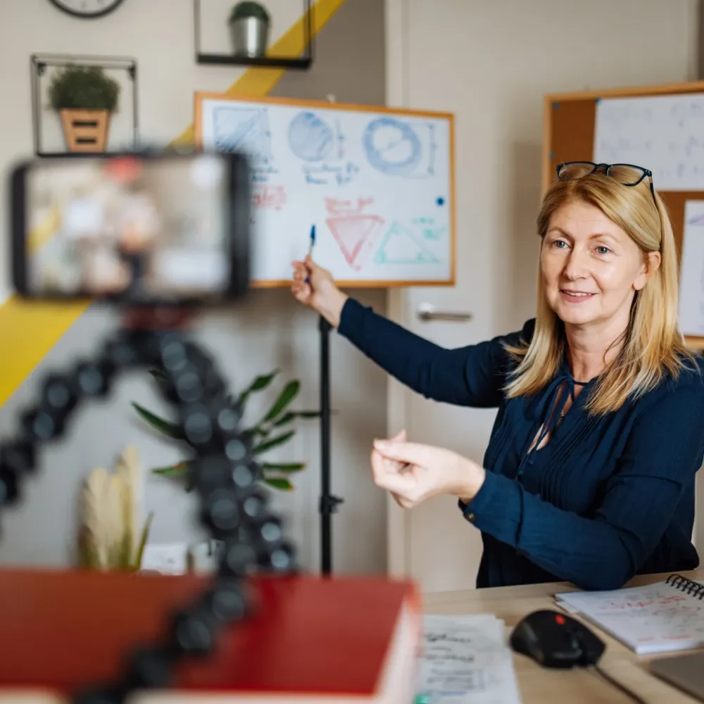 a teacher conducting class online
