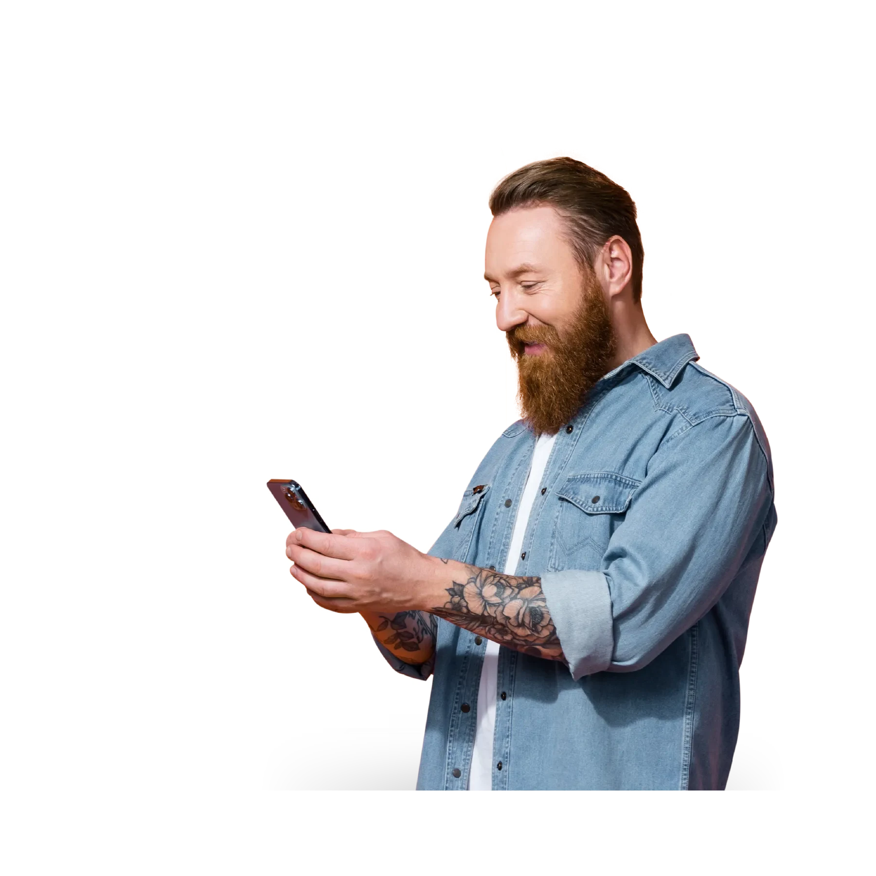 Tätowierter Mann mit Werbung im Hintergrund
